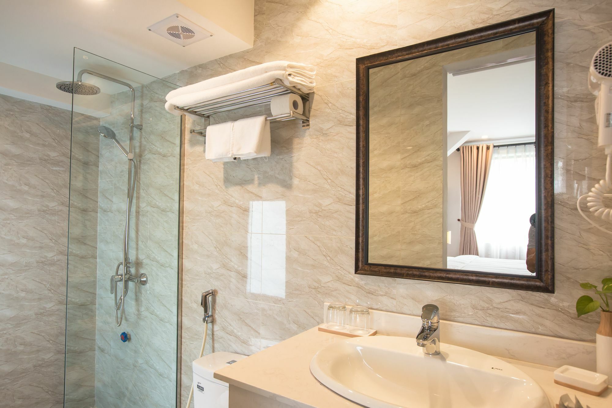 Dinh Elegant Hanoi Hotel Екстер'єр фото